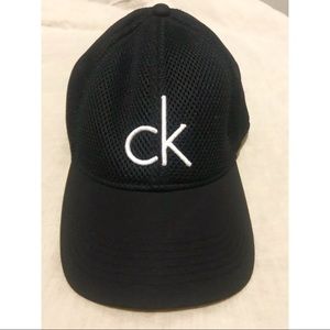 CALVIN KLEIN DAD HAT